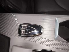 Changan Oushan Z6 Blue Whale 1.5T DCT Smart Edition - ფოტო 9