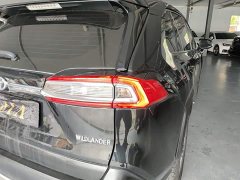 Toyota Vlanda 2020 2.0L CVT FWD Luxury - ფოტო 8