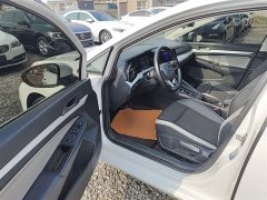 Volkswagen Golf 200TSI DSG Pro - ფოტო 15