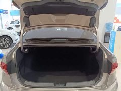 Volkswagen Sagitar 280TSI DSG Flying Edition - ფოტო 19