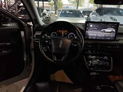 Lincoln Explorer 2.0T Two-Wheel Drive Premium - ფოტო 11