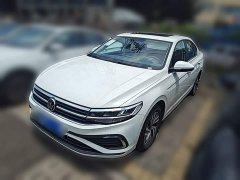 Volkswagen Bora Facelift 200TSI DSG Comfort Navigation Edition - ფოტო 1
