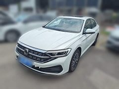 Volkswagen Sagitar 200TSI DSG Feiyue Edition - ფოტო 1