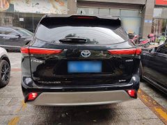 Toyota Highlander 2022 Hybrid 2.5L AWD Luxury 7-Seater - ფოტო 5