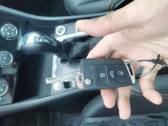 Volkswagen Bora 200TSI DSG Comfort Navigation Edition - ფოტო 15
