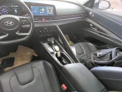 Hyundai Elantra 2022 1.5L CVT Luxury - ფოტო 14