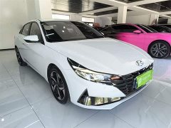 Hyundai Elantra 2022 1.5L CVT Luxury - ფოტო 4