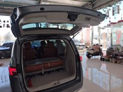 Buick GL8 Land Business Class Comfort Edition - ფოტო 9