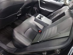Toyota Venza Hybrid 2.5L E-CVT AWD Premium - ფოტო 13