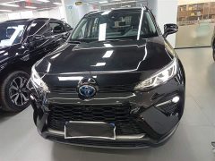Toyota Venza Hybrid 2.5L E-CVT AWD Premium - ფოტო 3