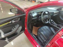 SAIC MG i5 1.5L CVT Diamond Edition - ფოტო 16