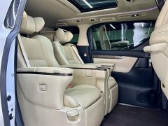 Toyota Alphard Hybrid 2.5L Premium Gold Edition - ფოტო 14