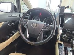 Toyota Alphard Hybrid 2.5L Premium Gold Edition - ფოტო 3