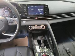 Hyundai Elantra 2021 1.5L CVT GLX Elite - ფოტო 13