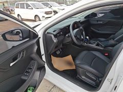 SAIC MG i5 2023 1.5L CVT Luxury - ფოტო 16