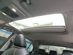Toyota Camry 2.0G Luxury - ფოტო 18