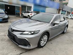Toyota Camry 2.0G Luxury - ფოტო 2