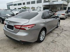 Toyota Camry 2.0G Luxury - ფოტო 7