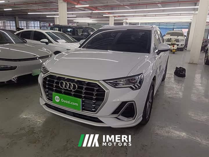 Audi Q3 40 TFSI Sporty Fashion Edition - ავტომობილი ჩინეთიდან
