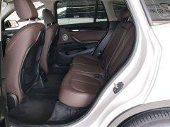 BMW X1 Facelift sDrive25Li Premier - ფოტო 16