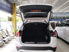 BMW X1 Facelift sDrive25Li Premier - ფოტო 18