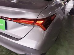 Toyota Avalon 2.0L Luxury - ფოტო 8