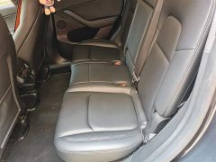 Tesla Model Y Rear-Wheel Drive - ფოტო 17