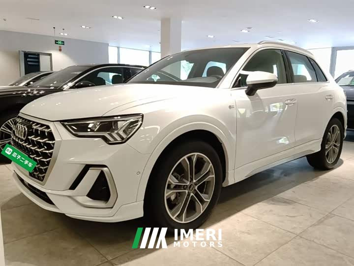 Audi Q3 40 TFSI Sporty Fashion Edition - ავტომობილი ჩინეთიდან