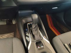 Toyota Corolla Hybrid 1.8H E-CVT Luxury - ფოტო 6