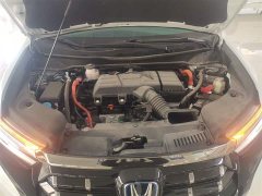 Honda Odyssey 2.0L e:HEV Luxury - ფოტო 10