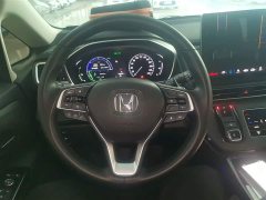 Honda Odyssey 2.0L e:HEV Luxury - ფოტო 3