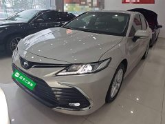 Toyota Camry Hybrid Luxury - photo 2