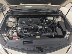 Toyota Camry Hybrid Luxury - photo 20
