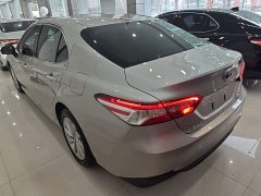 Toyota Camry Hybrid Luxury - photo 5