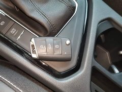 Volkswagen Tiguan L Outstanding Edition 300TSI Automatic Two-Wheel Drive Dragon Ascendant Version - ფოტო 17