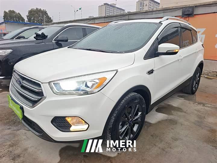 Ford EcoSport EcoBoost 180 2WD Platinum Wing China VI