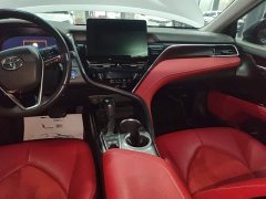 Toyota Camry 2021 Hybrid 2.5HS Sharp Luxury Edition - ფოტო 13