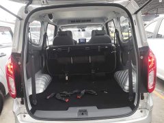Wuling Hongguang New Energy Extended-Range Hybrid 50KM Comfort - ფოტო 15