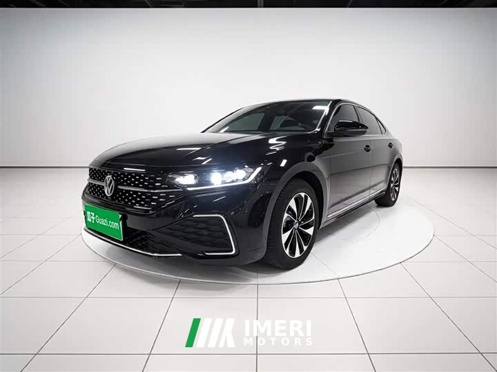 Volkswagen Passat 330TSI Starry Sky Elite