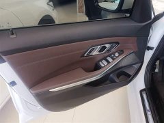 BMW 3 Series 320Li M Sport Package - ფოტო 14