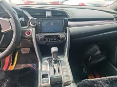 Honda Civic 2021 Hatchback 220 Turbo CVT Sharp Control - ფოტო 13