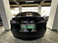 Tesla Model Y Rear-Wheel Drive - ფოტო 15