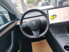 Tesla Model Y Rear-Wheel Drive - ფოტო 7