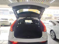 Cadillac XT4 28T FWD Fashion Edition - ფოტო 17