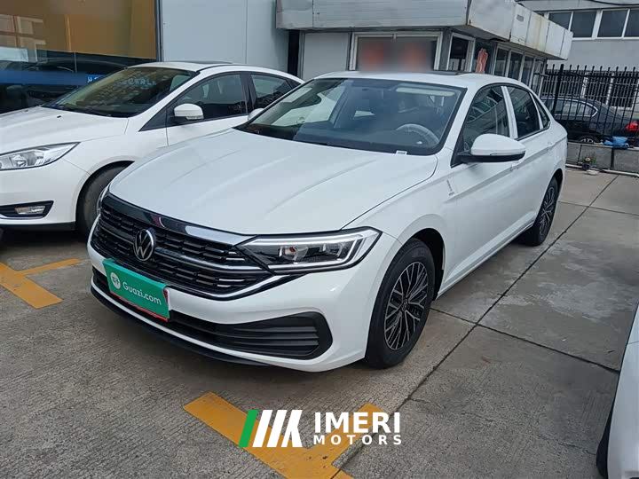 Volkswagen Jetta Facelift 200TSI DSG Flying Edition