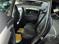 Tesla Model Y Rear-Wheel Drive - ფოტო 13