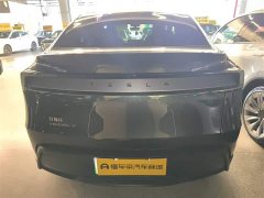 Tesla Model Y Rear-Wheel Drive - ფოტო 4