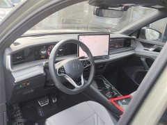 Volkswagen Taos L 380TSI AWD Luxury - ფოტო 10