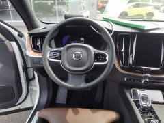 Volvo XC60 B5 AWD Smart Remote Luxury Edition - ფოტო 11