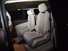 Buick GL8 Land Business Class Comfort Edition - ფოტო 15